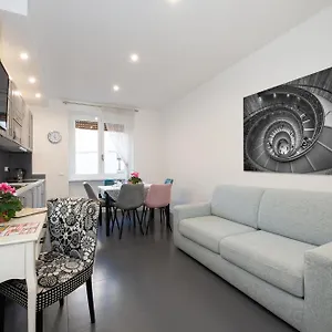 https://apt-st-peter-boutique-apt.it-romehotels.com